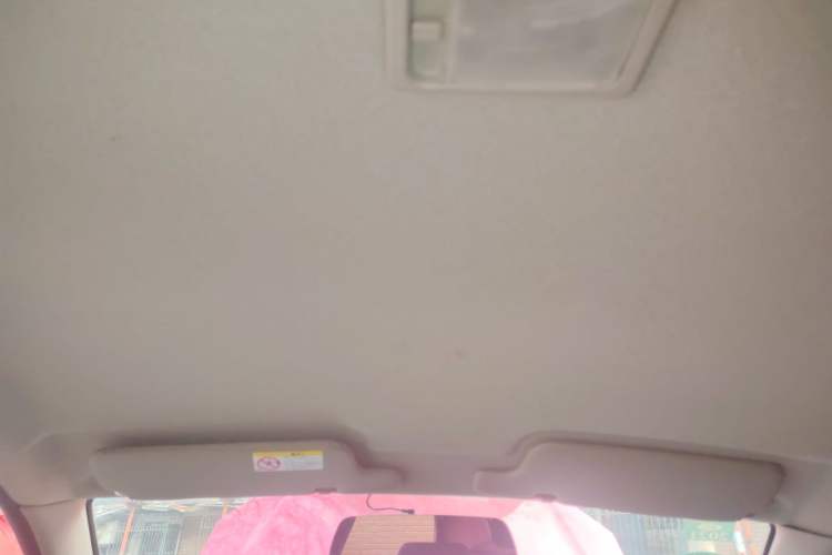 Used FAW Weizhi V5 2013 1.5L Manual Elite Model China IV Standard Headliner