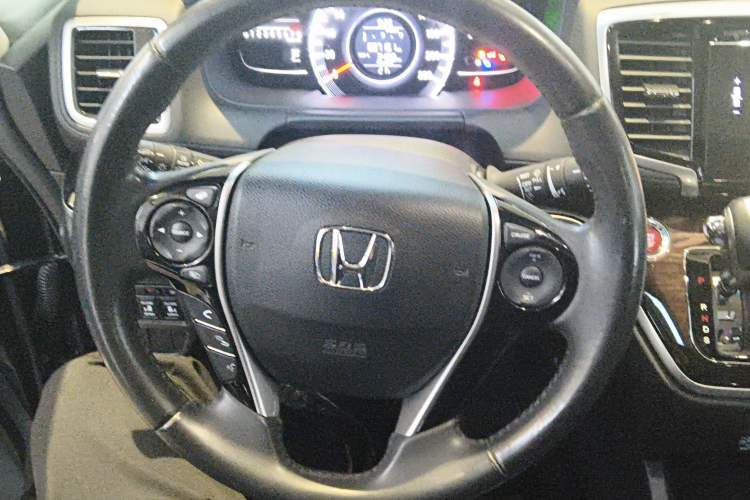 Used Honda Odyssey 2015 2.4L Smart Edition
