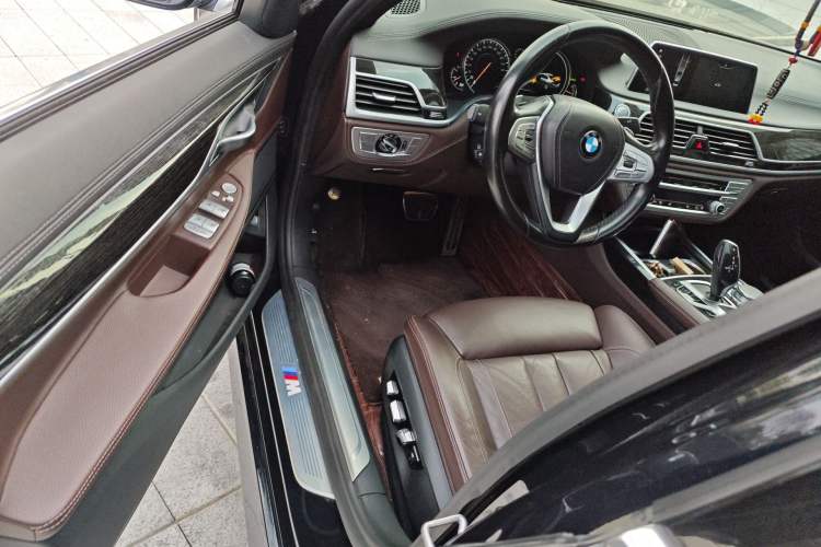 Used BMW 7 Series 2018 730Li Leading Model M Sport Package
