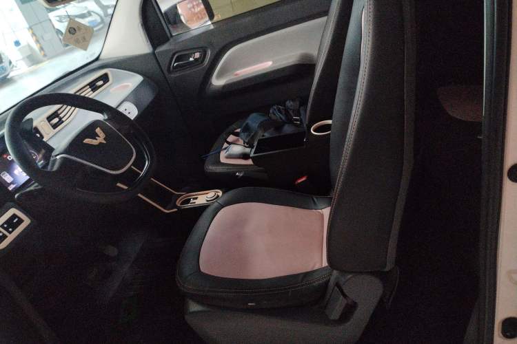 Used Wuling Hongguang MINIEV 2021 Macaron Premium Model – Lithium-NMC