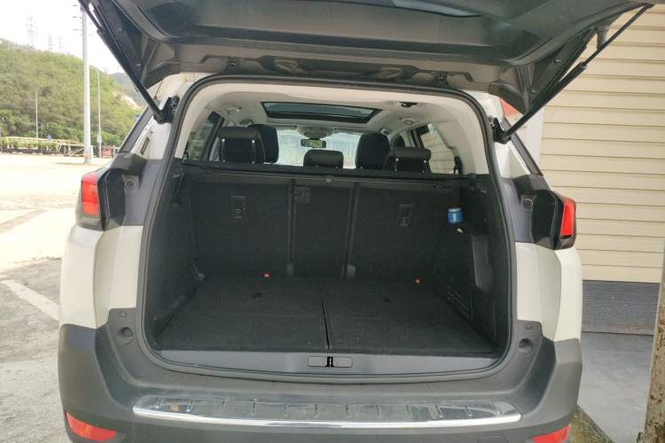 Used Peugeot 5008 2017 350THP 5-Seat Elite Edition