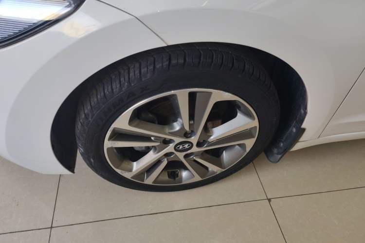 Used Hyundai Elantra (6th Generation / Lingdong) 2016 1.6L Automatic ZhiXuan – Elite Version Left Front Wheel Hub