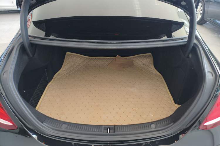 Used Mercedes-Benz E-Class 2016 E 200 L Sport Edition
