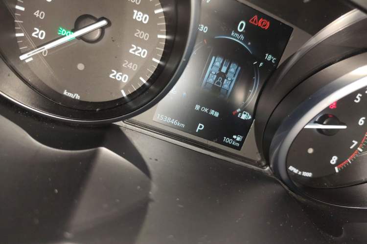 Used Land Rover Range Evoque 2018 240 PS SE Smart Brilliance Edition Odometer Close Up