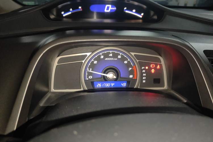 Used Honda Civic 2009 1.8L automatic luxury edition
