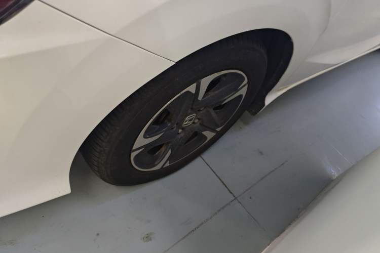 Used Honda Envix 2019 180TURBO CVT Enjoyment Edition China VI Exterior 4