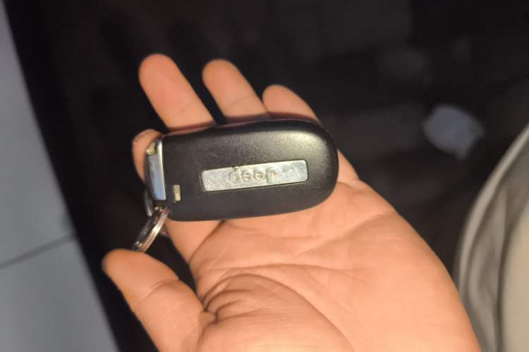 Used Jeep Cherokee 2016 2.0L Smart Version