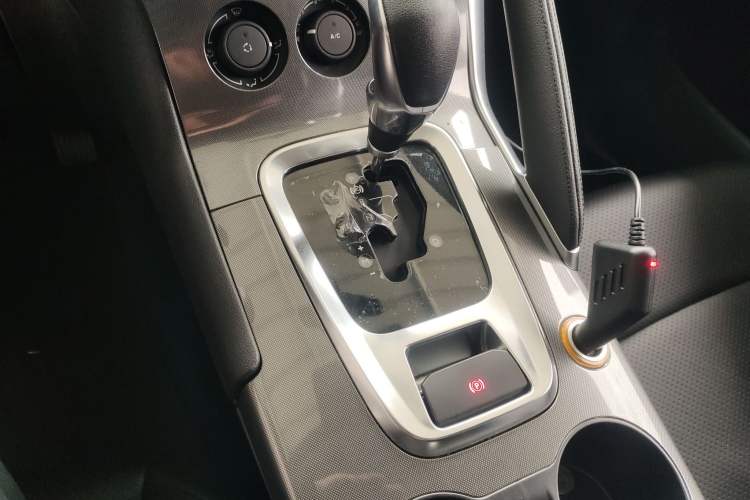 Used Peugeot 3008 2016 2.0L Automatic Classic Edition
