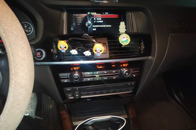 Used BMW X4 2014 xDrive20i X Design Package Audio And AC Panel