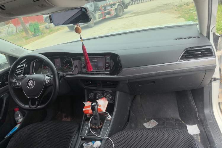 Used Volkswagen Sagitar 2019 280TSI DSG Comfort Version China VI Standard Center Console