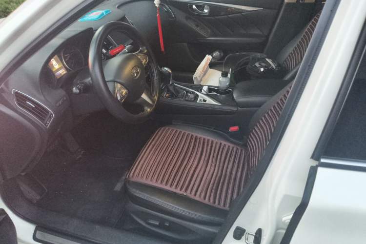 Used Infiniti Q50L 2016 2.0T Comfort Edition
