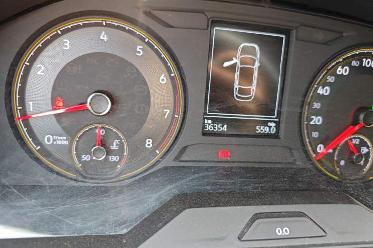 Used Volkswagen Lavida 2019 1.5L Automatic Fashion Edition China VI Odometer Close Up