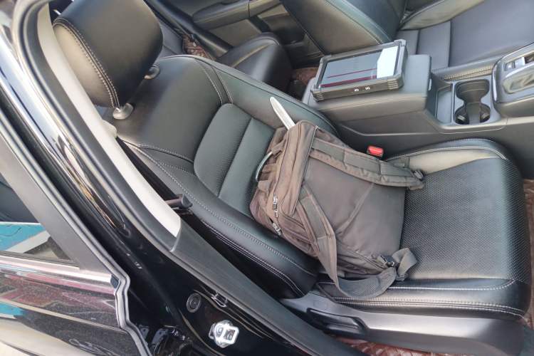 Used Honda CR-V 2024 240TURBO Two-Wheel-Drive Active Version 5 Seats Right Front Seat