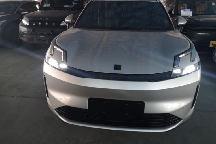 Used Lynk & Co 08 EM-P 2023 120km Long-Range Halo