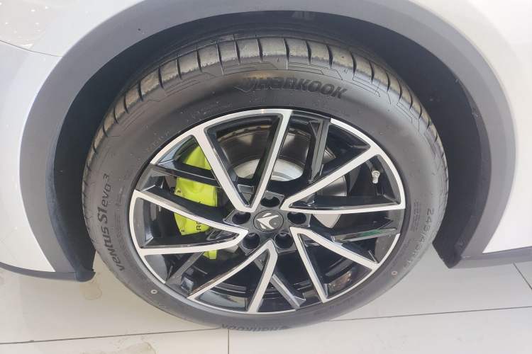 Used ARCFOX Alpha S5 2024 560MAX 185kW Left Front Wheel Hub