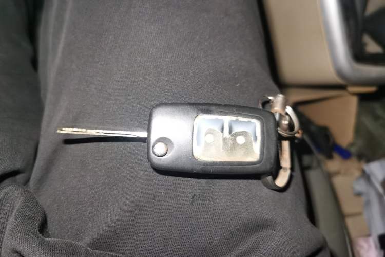 Used CHANGAN KAICHENG Ruixing M70 2017 1.5L Comfort Edition 6-Seater Liftback Door DAM15DL