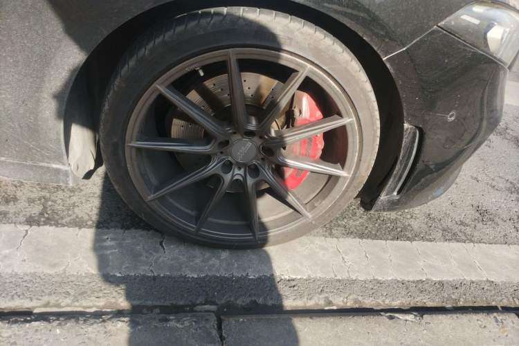 Used Mercedes-Benz A AMG 2020 AMG A 35 4MATIC Right Front Wheel Hub