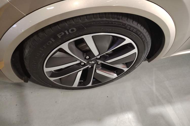 Used Li Auto L9 2022 Max model
