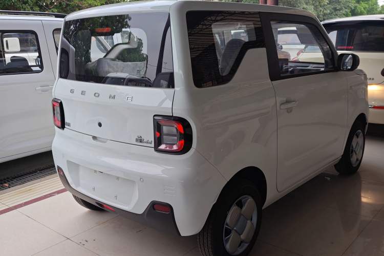 Used Geely Galaxy Panda 2024 Panda Mini 200km Endurance Bear Rear Right 45 Deg