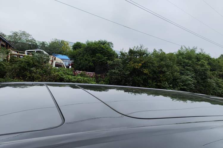 Used Denza D9 2022 DM-i 1040 Prestige Model Roof