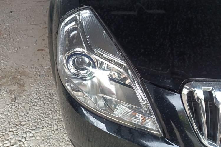 Used Buick Excelle 2013 1.5L Manual Classic Model Right Front Headlight