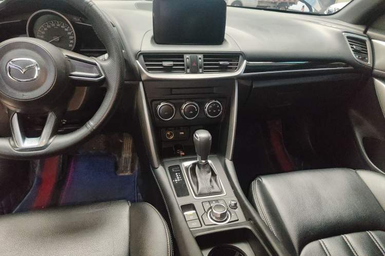 Used Mazda CX-4 2018 2.0L Automatic Two-Wheel Drive Blue Sky Dynamic Version China VI Standard