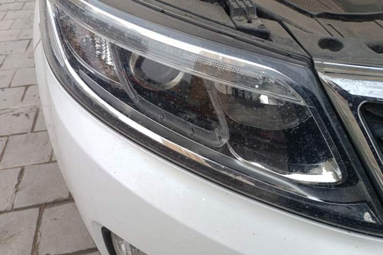 Used Kia Sorento 2013 2.4L 7-Seater Gasoline Luxury Version China IV Standard