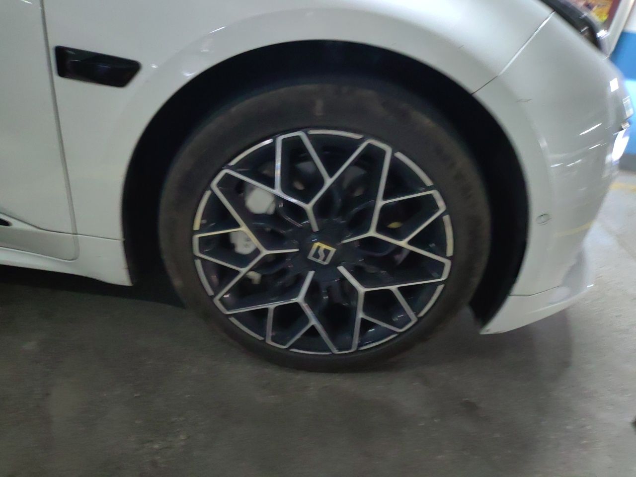 Zeekr 001 2024 WE Edition 95 kWh All-Wheel Drive — снимка 8
