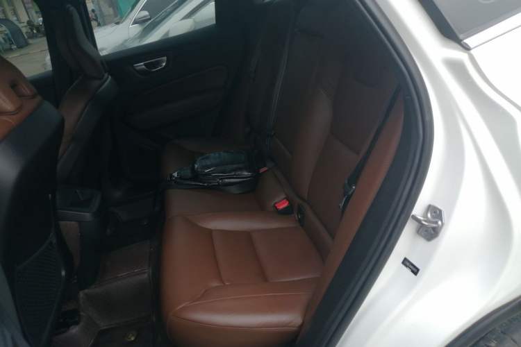 Used Volvo XC60 2023 B5 4x4 Smart Luxury Edition Left Rear Seat