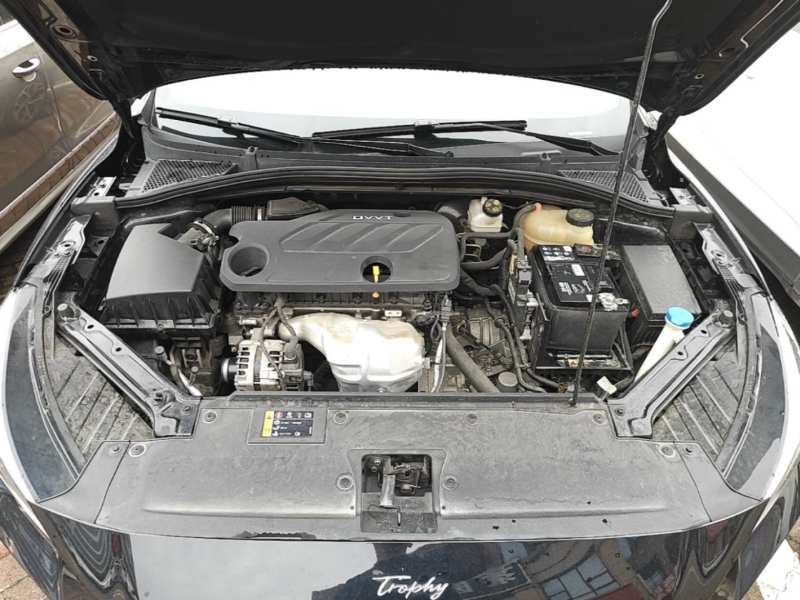 Used MG 5 2021 180 DVVT CVT Youth Luxury Edition — 21