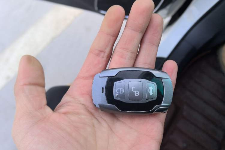 Used BYD e5 2016 300 Luxury Edition
