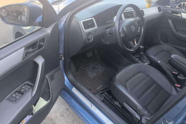 Used Skoda Rapid Spaceback 2014 1.6L Automatic Enjoyment Edition