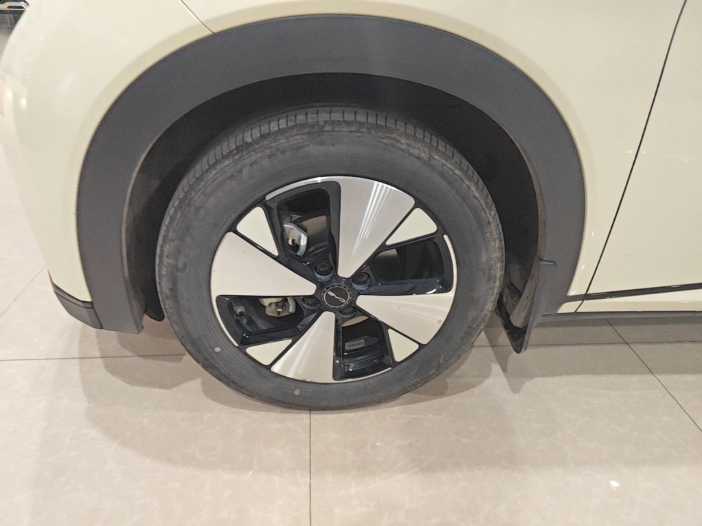 BYD Dolphin 2023 420 km Fashion Edition — снимка 10