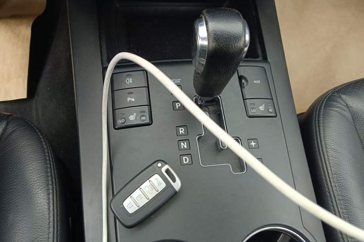 Used Kia Borrego 2015 3.8L Luxury Edition China IV Gear Lever