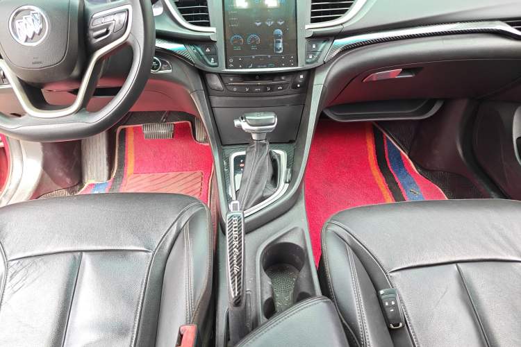 Used Buick GT 2015 15N Automatic Deluxe Edition Gear Lever