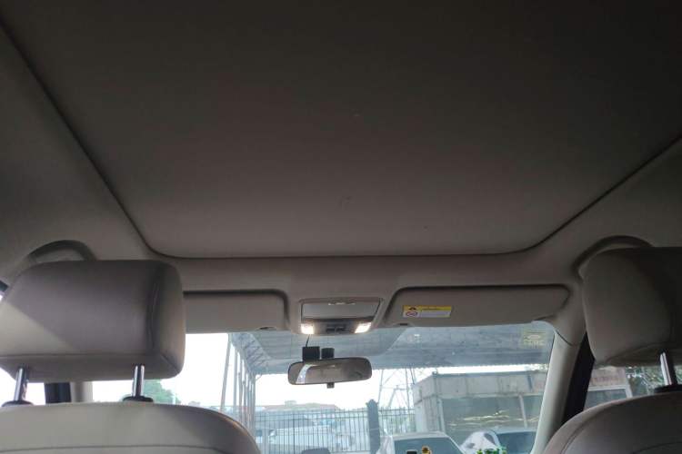 Used Honda Avancier 2017 240TURBO Two-Wheel Drive Luxury Edition Headliner