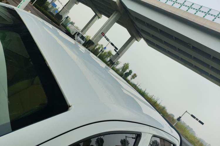 Used SAIC MAXUS T70 2020 2.0T Diesel Automatic 4x4 Commemorative Edition with Long Bed and High Ground Clearance