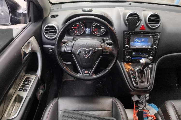 Used Haval H6 2016 Upgraded Model 1.5T Automatic Two-Wheel Drive Elite Version