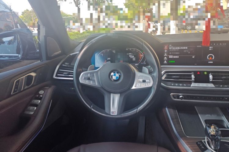 Used BMW X5 2022 xDrive 40Li M Sport Package