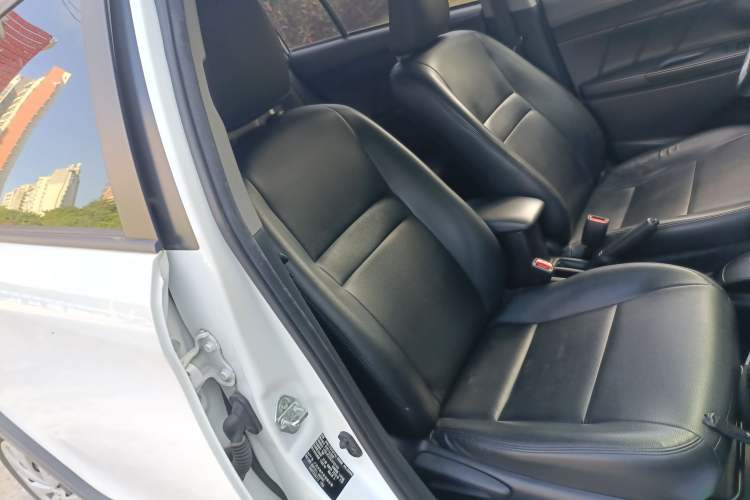 Used Toyota YARiS L Zhi Xuan 2020 X-Trail X 1.5L CVT Leading Edition
