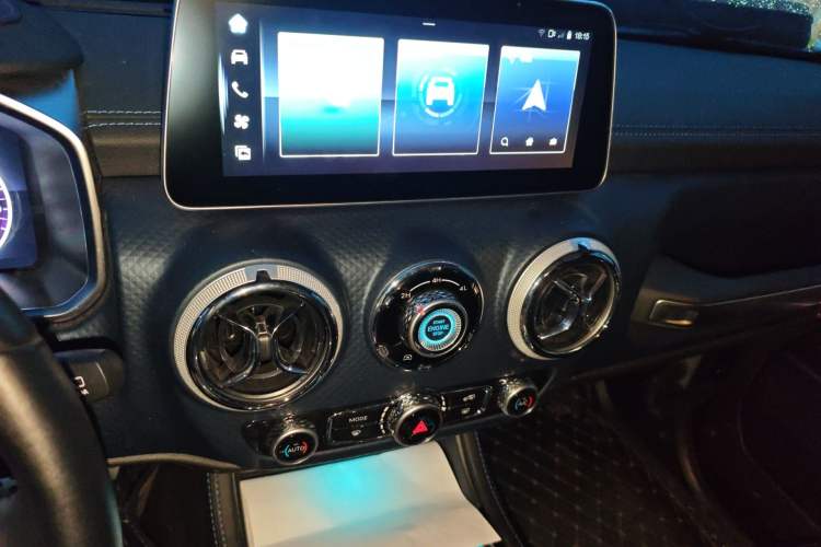 Used BAIC Off-Road BJ40 2023 2.0T Automatic Four-Wheel Drive Urban Hunter Edition Chivalrous Type
