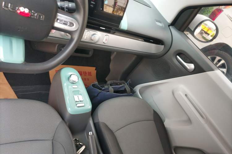 Used CHANGAN NEVO Lumin 2022 210km Sweet Edition Gear Lever