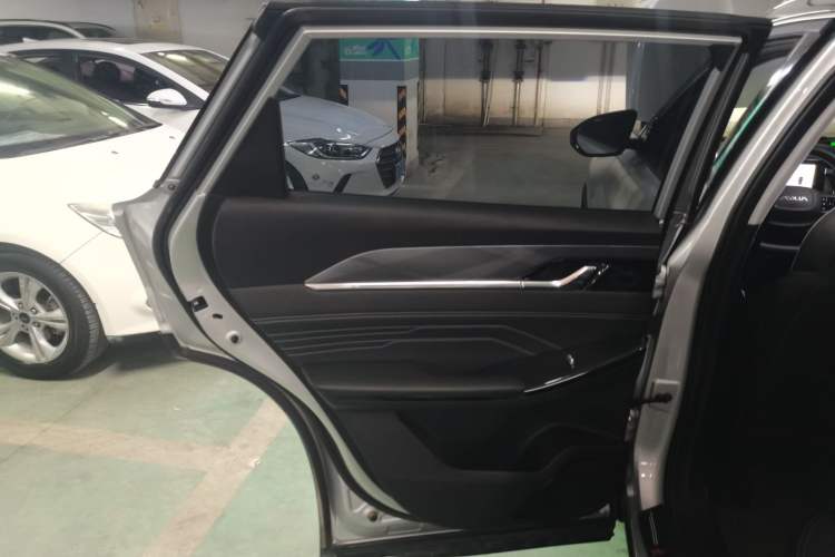 Used Dongfeng Aeolus Mage 2023 DH-i 1.5T Prestige Edition