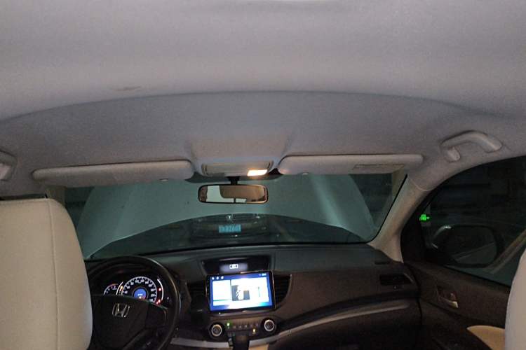 Used Honda CR-V 2012 2.0L two-wheel drive urban version