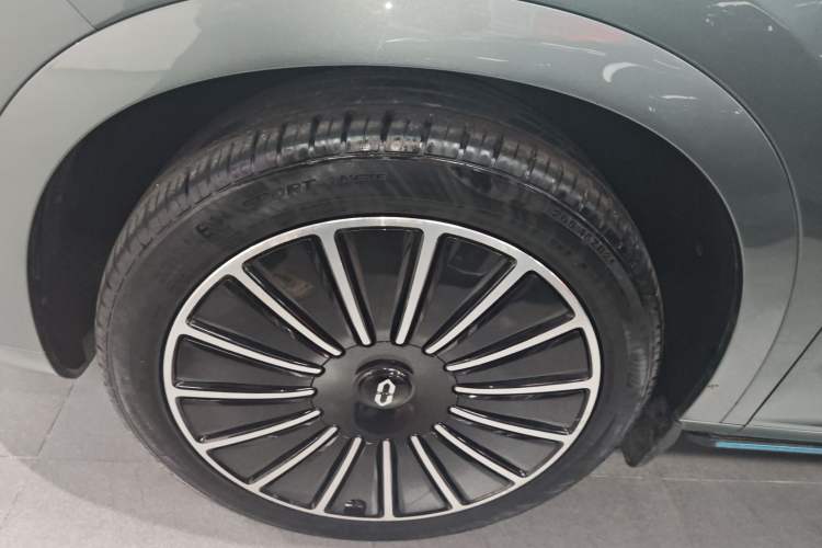 Used Hima AITO M7 2024 1.5T Intelligent Driving 4WD Max Edition 5 Seats
