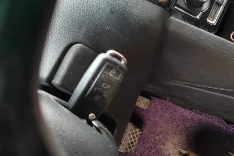 Used Volkswagen Polo 2014 1.6L Automatic Luxury Edition