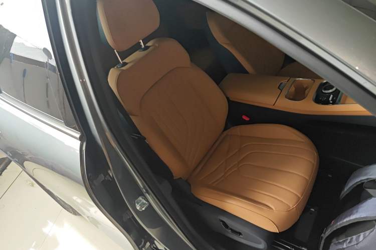 Used Geely Galaxy Xingjian 7 EM-i 2025 120km Exploration+ Version