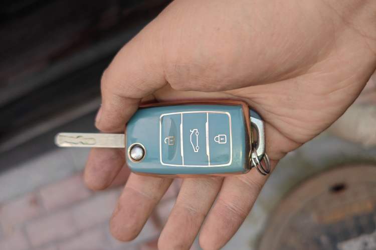 Used CHANGAN Raeton 2013 2.0L Automatic Luxury Version China IV Standard Vehicle Key