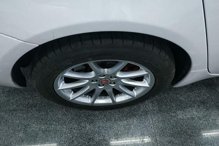 Used Jaguar XJ 2016 XJL 2.0T Two-Wheel-Drive Elegant Business Edition
