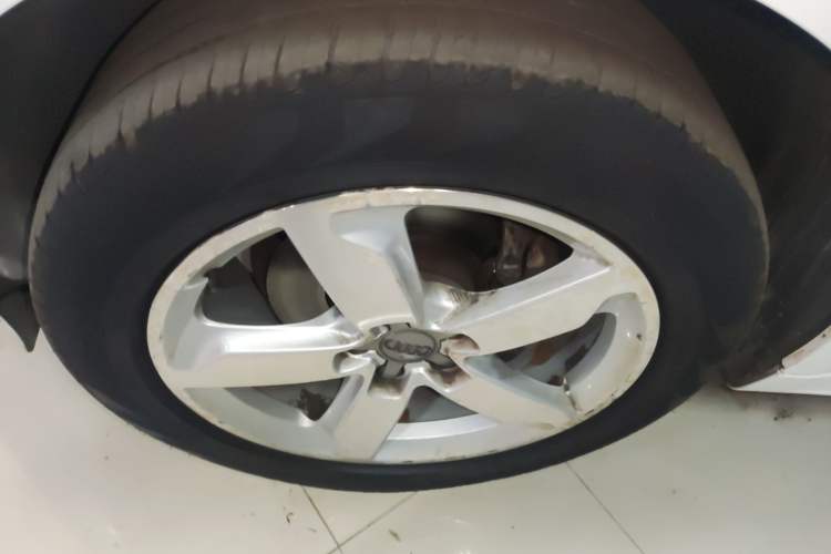 Used Audi Q5 2017 Plus 40 TFSI Ambition Model